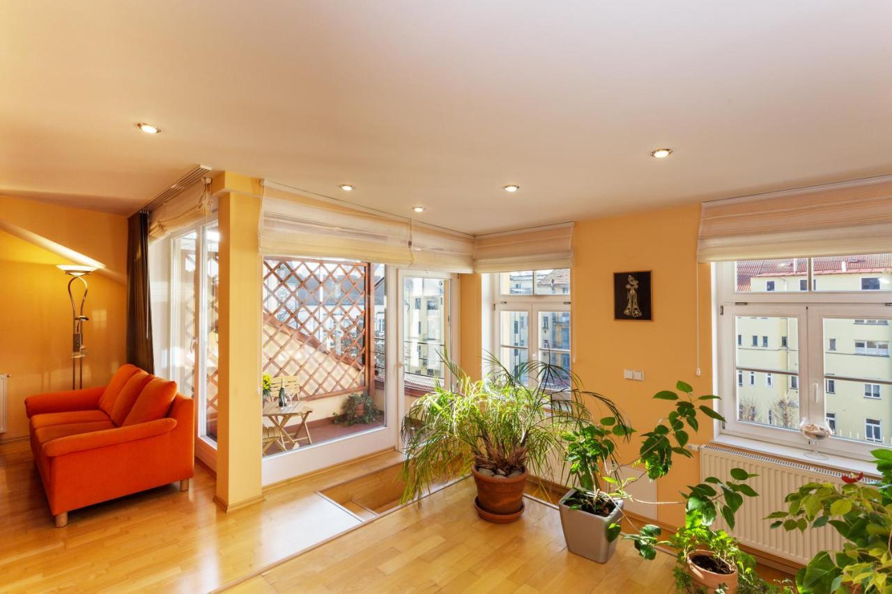 Perunova Apartments プラハ エクステリア 写真