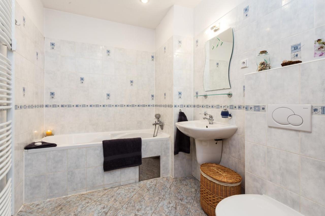 Perunova Apartments プラハ エクステリア 写真