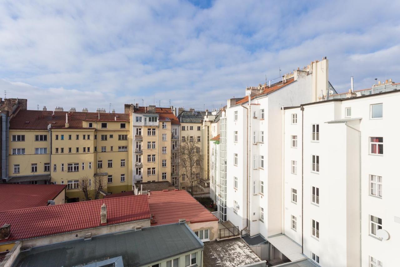 Perunova Apartments プラハ エクステリア 写真