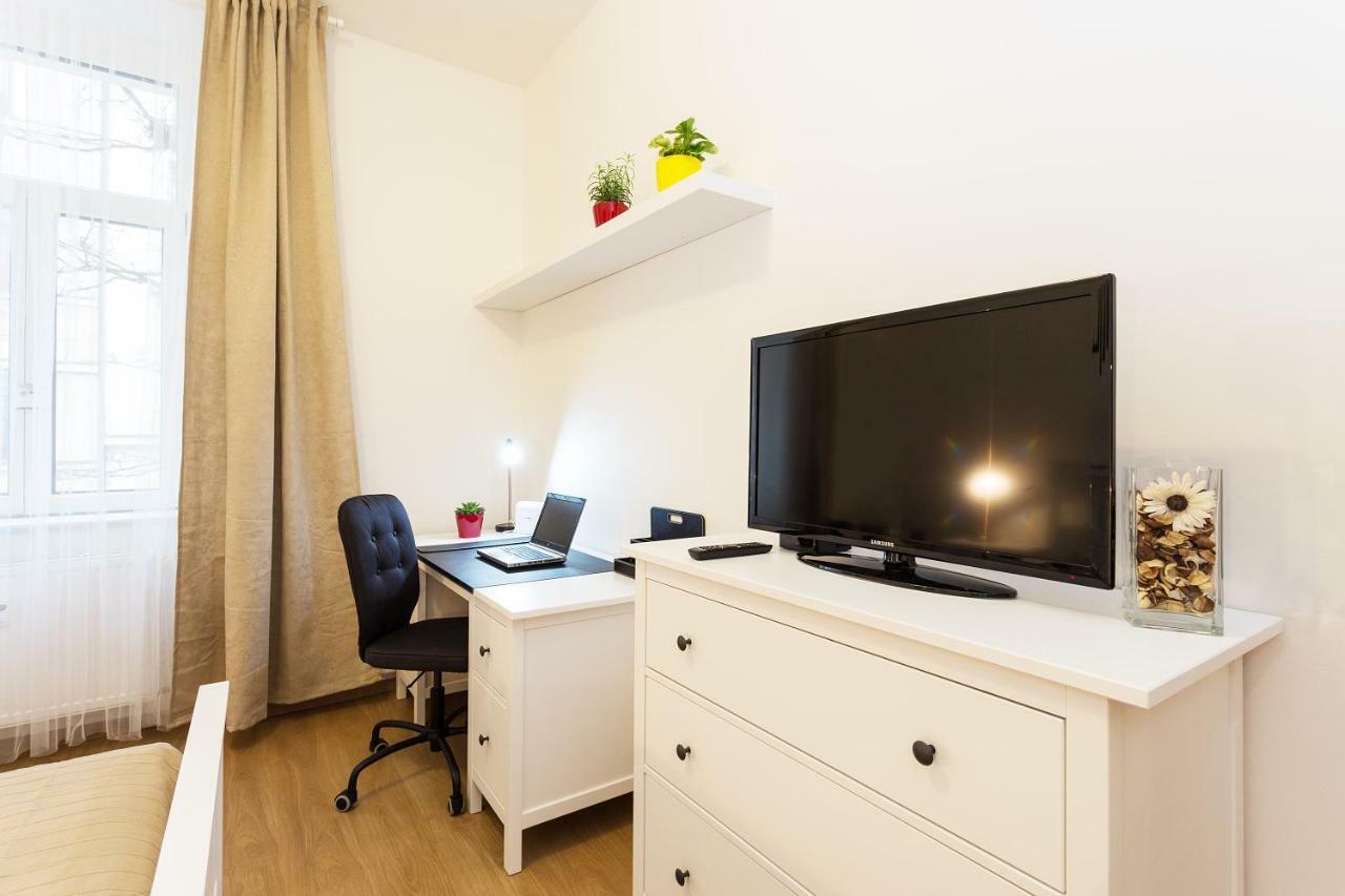 Perunova Apartments プラハ エクステリア 写真