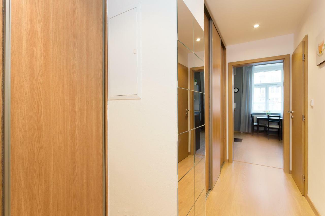 Perunova Apartments プラハ エクステリア 写真